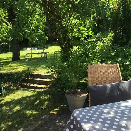 B&B Des Mondfaenger *
